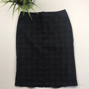 NWT Banana Republic Pencil Skirt Size 2P